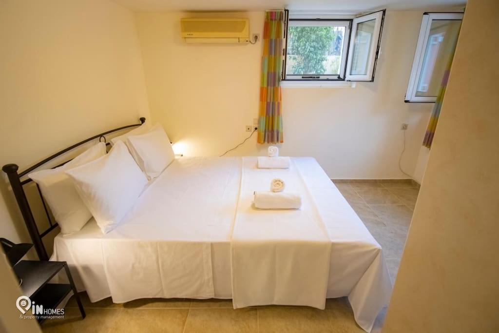 Odysseus Cozy Home Néa Mákri Esterno foto